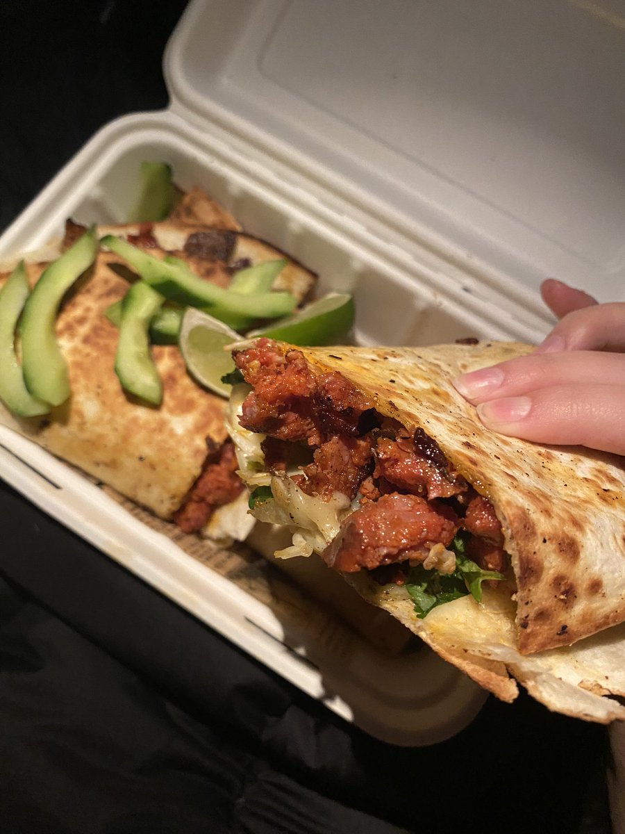 There is no better food in lxb than sandweiler tacco 🤚🏽