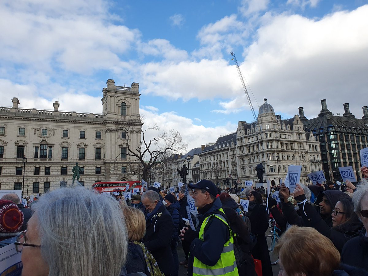 Fantastic to be able to join the #weownit campaign to end privatisation in the NHS. The devastation for-profit healthcare has already caused in this country must end #NHSPrivatisationkills #TooManyDeaths