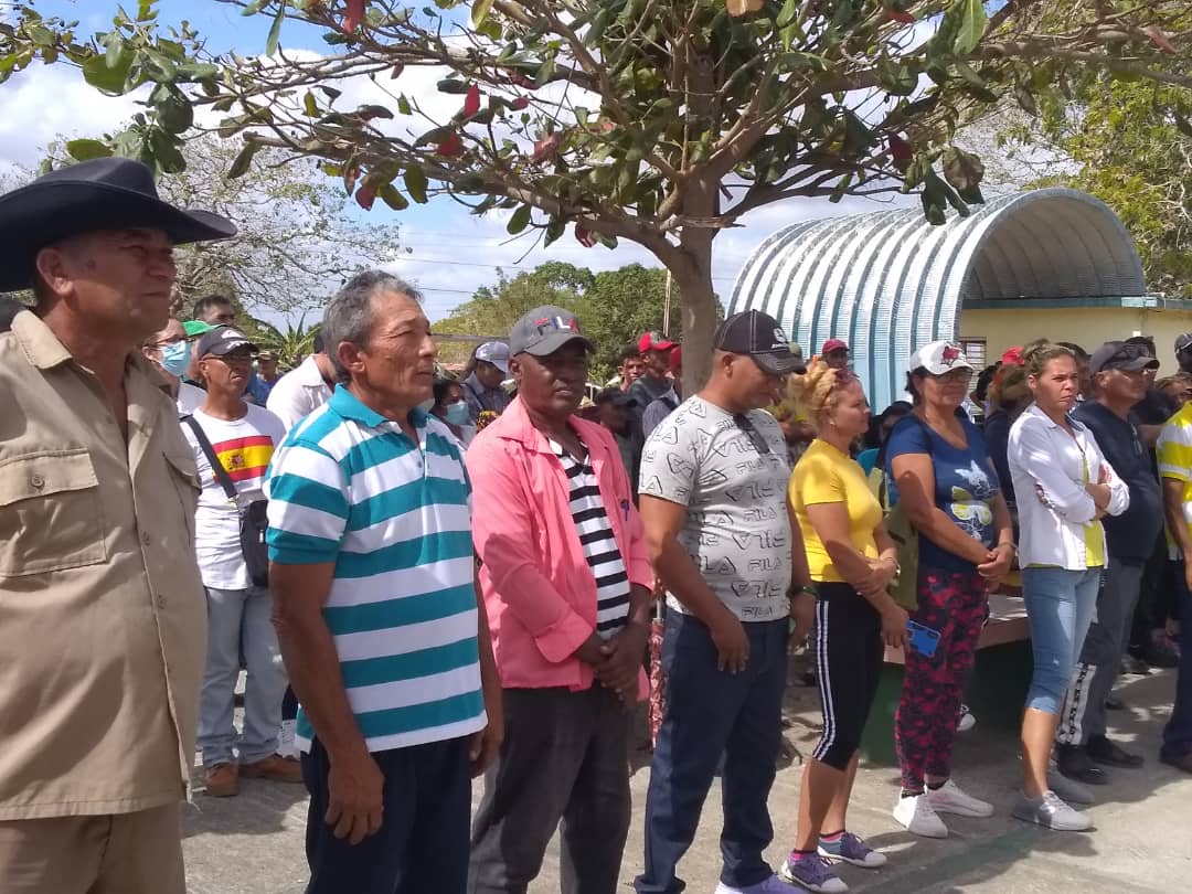 RenGallego3's tweet photo. La participación activa y consciente del pueblo de #LasTunas en las actividades de preparación para la defensa es demostración de firmeza y apoyo a la Patria y a la Revolución. #JuntarYVencer #Elecciones2023 https://t.co/vQhZuCsY4W