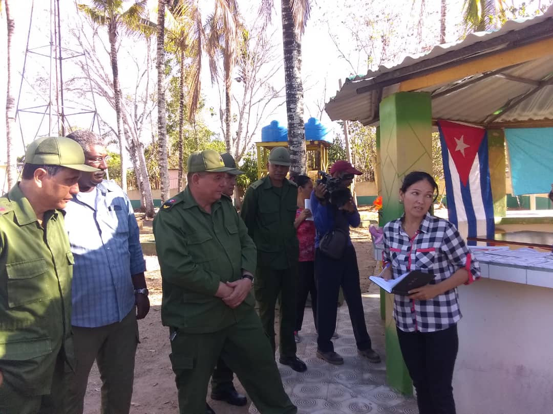 RenGallego3's tweet photo. La participación activa y consciente del pueblo de #LasTunas en las actividades de preparación para la defensa es demostración de firmeza y apoyo a la Patria y a la Revolución. #JuntarYVencer #Elecciones2023 https://t.co/vQhZuCsY4W