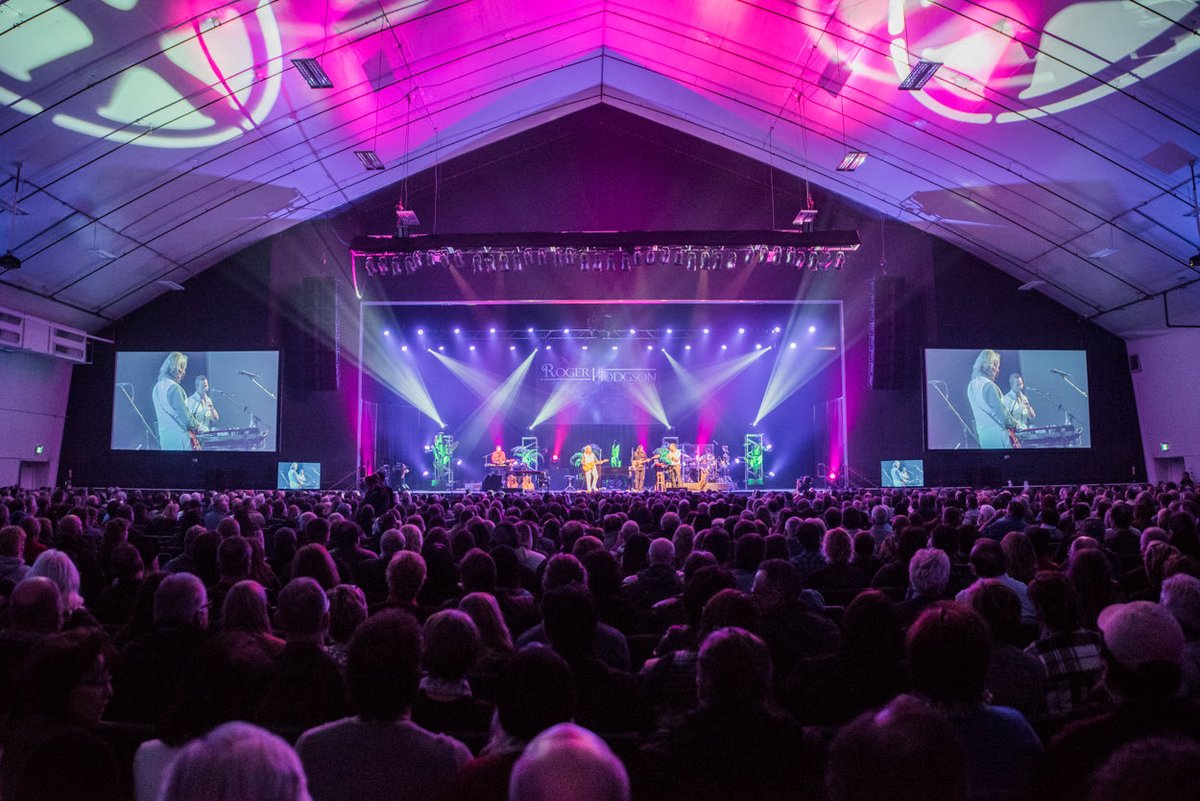 JonBeckett2's tweet photo. Remember that time @RogerHodgson from #Supertramp played the @RiverCreeCasino in 2016?
#ThatWasCool
#TheVenue
#RiverCreeLive
@productionworld https://t.co/aUtjRjX93z