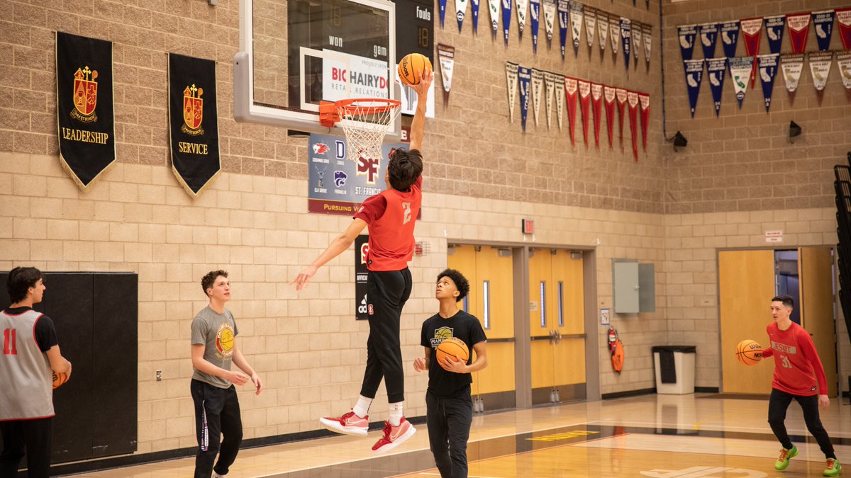 Jesuit Sac Athletics tweet media