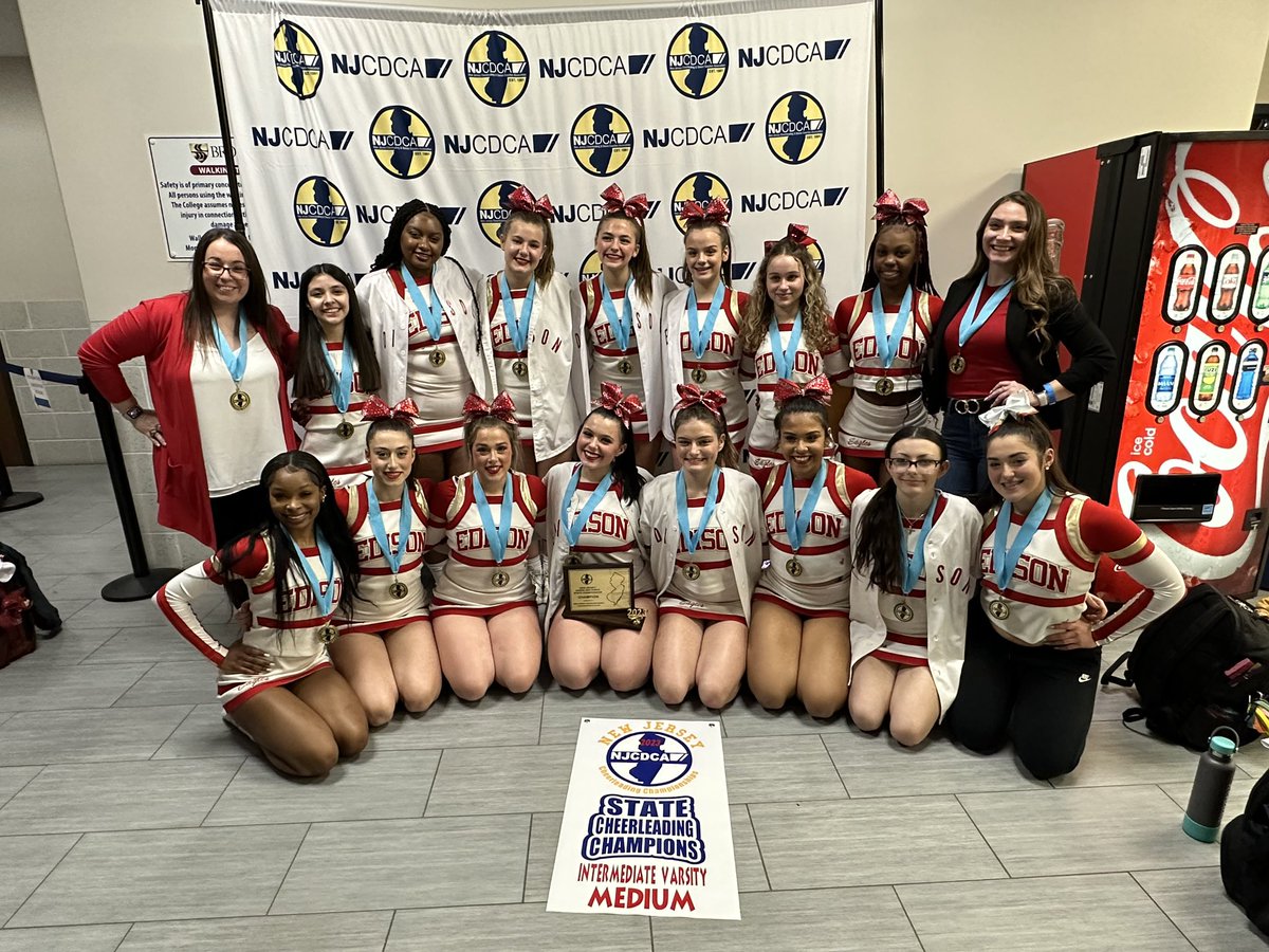 Kendallamberg4's tweet photo. ring me 💍💍 state champs!! @CoachGregoire @msyocumEHS @Edison_HS https://t.co/51HNuNjED6