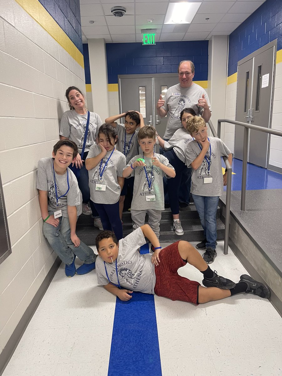 LadyLaFargue1's tweet image. Team Athena!

#FirstInspires #firstlegoleaguechallenge 
@BoerneISD @FairOaksRanchES @firstlegoleague