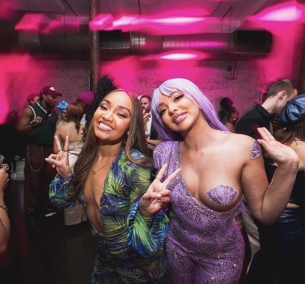 mixbarbz's tweet photo. little mix continue to override the narrative that girl groups can’t coexist with each other anymore after going on hiatus. the definition of sisterhood. now i will be patiently waiting for both of da mamas get together https://t.co/R1xqasi2QK