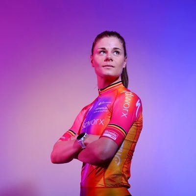 rvdwalle's tweet image. Straf. Heel straf van @LotteKopecky. Hoed af. #omloop