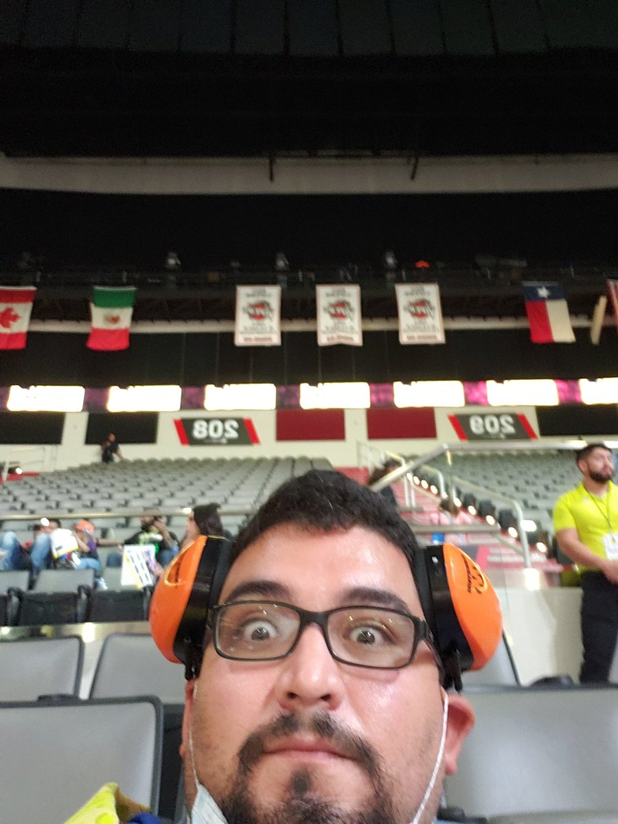 CoNfUsEdAnT956's tweet photo. #hotwheelsmonstertruckslive https://t.co/7npjswLu1y