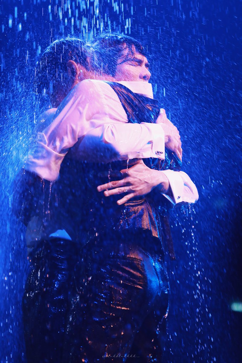 <a href="/beoncloud_th/">BeOnCloud</a> This was a perfect addition &amp; ending to KP show, thank you!!Kinn Porsche will not be forgotten!Im so happy Mile &amp; Apo together w/ rest of cast &amp; staff brought us this masterpiece🔥feel so emotional today😭 again,thanks for giving us a chance to watch online &amp; be a part of it 💚💛
