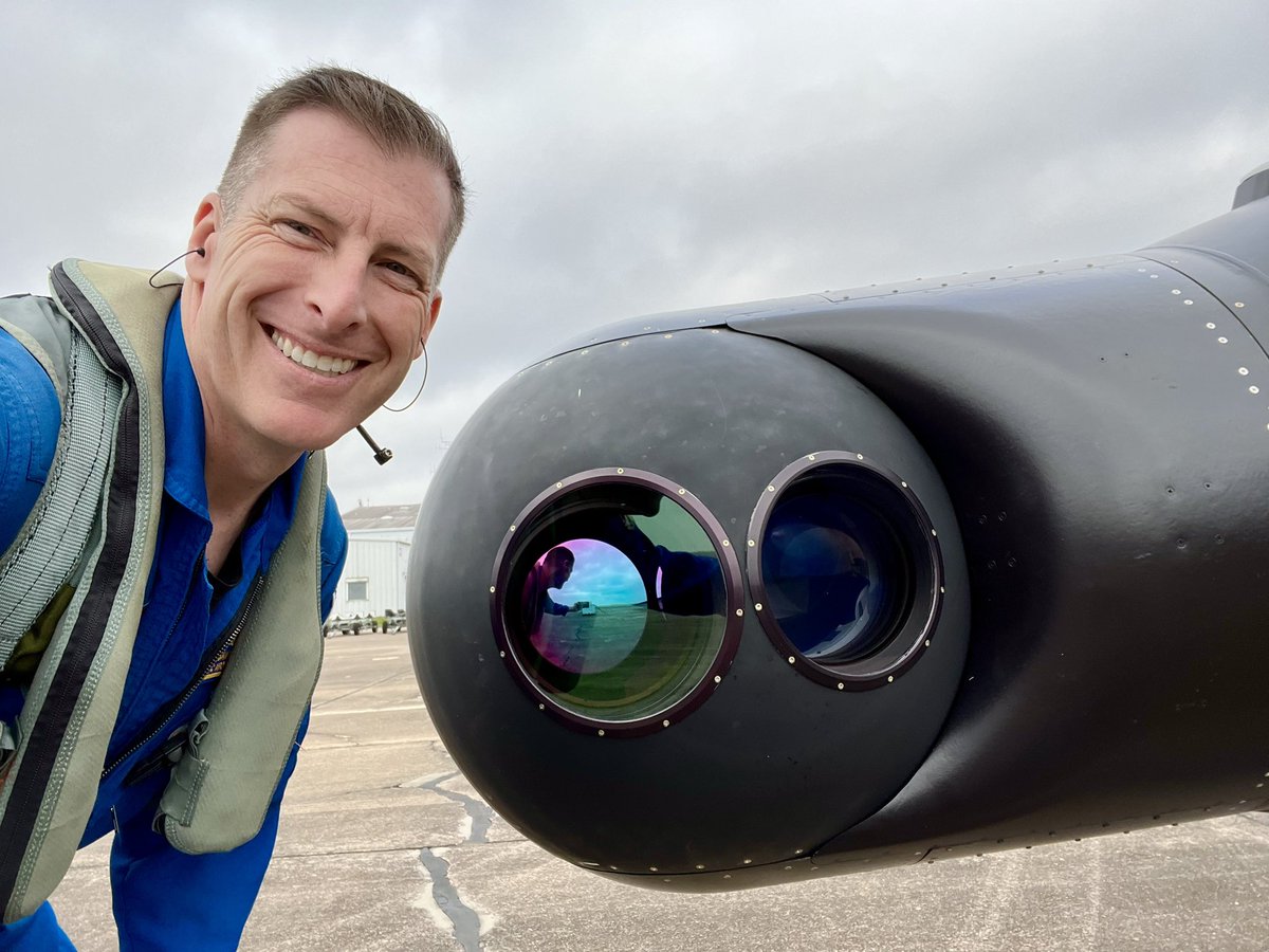 nasawb57's tweet image. The NASA Johnson Space Center’s WB-57 regularly images astronauts returning from the ISS and soon to be from the Moon! 

This mission was to perform a calibration on the imagery sensor prior to the Crew-5 capsule on its fiery return to Earth!

Godspeed Crew-5!!!