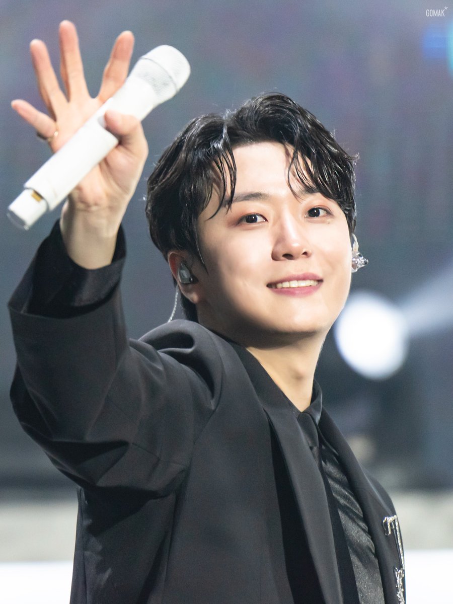 TBF_pics's tweet photo. 230225 The Royal Encore SEOUL
더 로얄 앙코르 서울 토

#고우림 #포레스텔라 #forestella https://t.co/3NFYIG7pKi