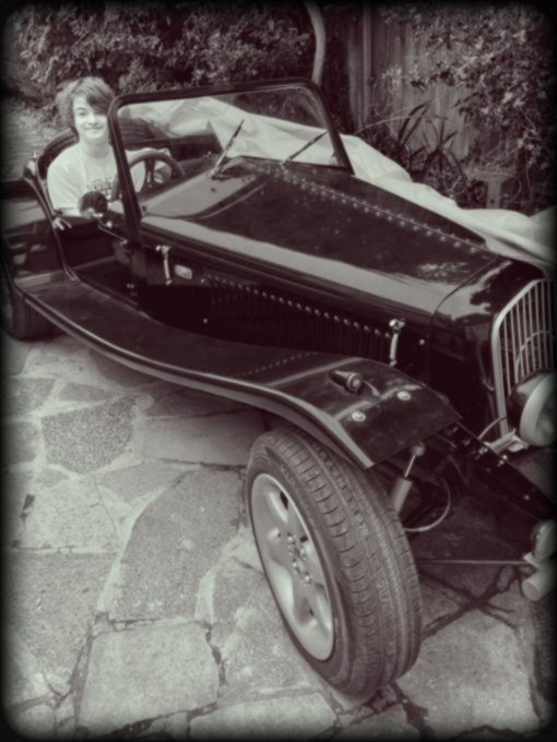TubboTWO's tweet photo. Has anyone seen my grandpa? He went driving in his locomotive on a warm summer's evening and never came home :/ https://t.co/sigAVhwEm3
