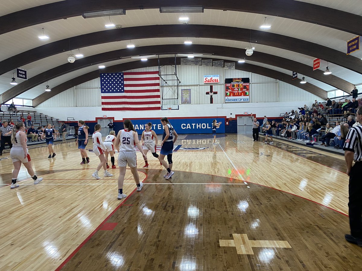 DanielleRKing_'s tweet image. A matinee tip off 🤝 West Michigan D League title on the line 

#ManisteeCatholicCentral is hosting #Brethren and looking to share the conference title

@9and10News