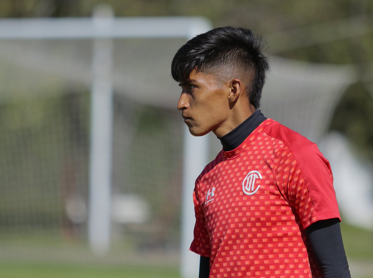 tolucafc_fb's tweet photo. #Sub18 

Todo listo para recibir a San Luis. ✅

#ElRojoEsTodo https://t.co/4SgQNsCsrd