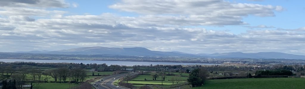 Just love the view on my way home, nestled between Lough Neagh, Slieve Gallion and the Sperrins.  

Pretty nature depleted in places but plenty of scope to restore and reconnect nature. 

#home 
#makespacefornature 
#loughneaghlowlands