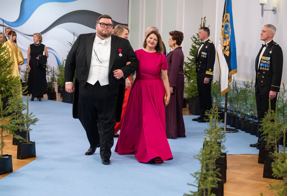 pukkot's tweet photo. Elagu Eesti! #ev105
(Foto: Raigo Pajula) https://t.co/uXQCTkwOOA