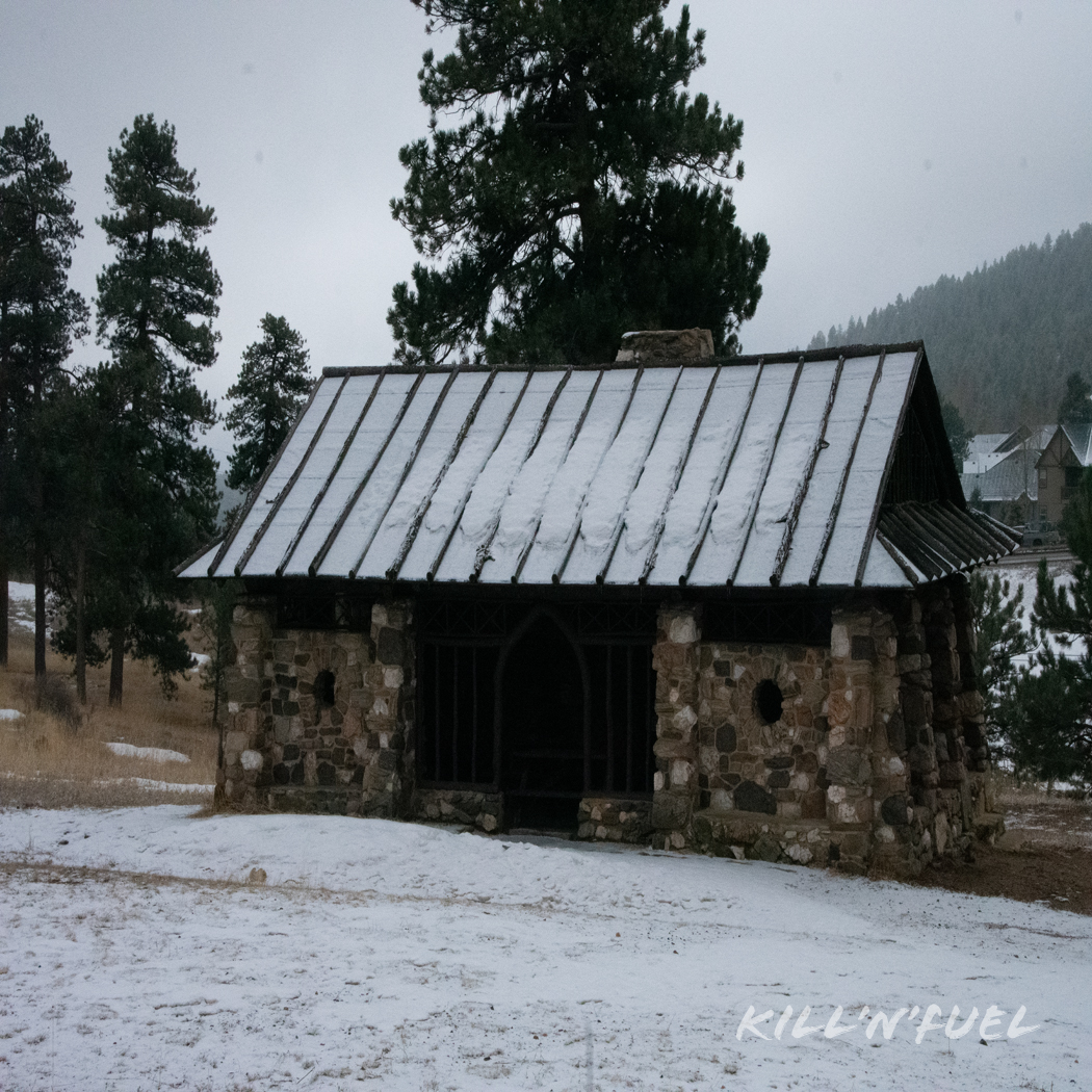 KillNFuel's tweet photo. Fillius Park Pavilion

#park #pavilion #fieldstone #stonebuilding #evergreen #evergreencolordo #explorecolorado #coloradopark #outdoor #winter #parkpavilion #parks #parkinevergreen #travel #architecture #photooftheday #nature #trees #pinetrees https://t.co/VjLR6qV8ky