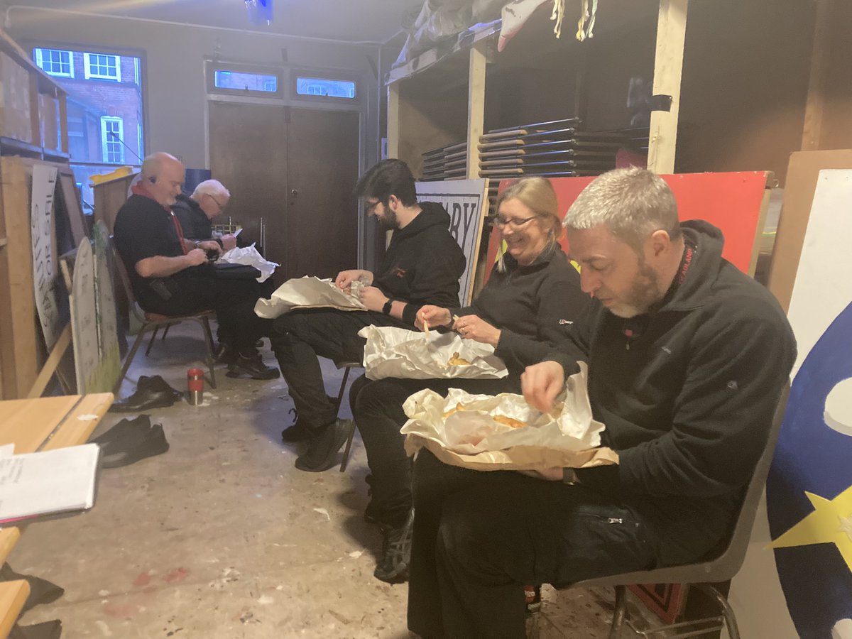 MJ_Ellis's tweet photo. Show biz isn’t all glamour - after a barnstorming Matinee featuring our Beavers (6 to 7 year olds) the cast and crew take a well earned break … and strike a good deal with the the local chippy.

#Scouts #GangShow #OneMorePerformance https://t.co/WBXymacvx7