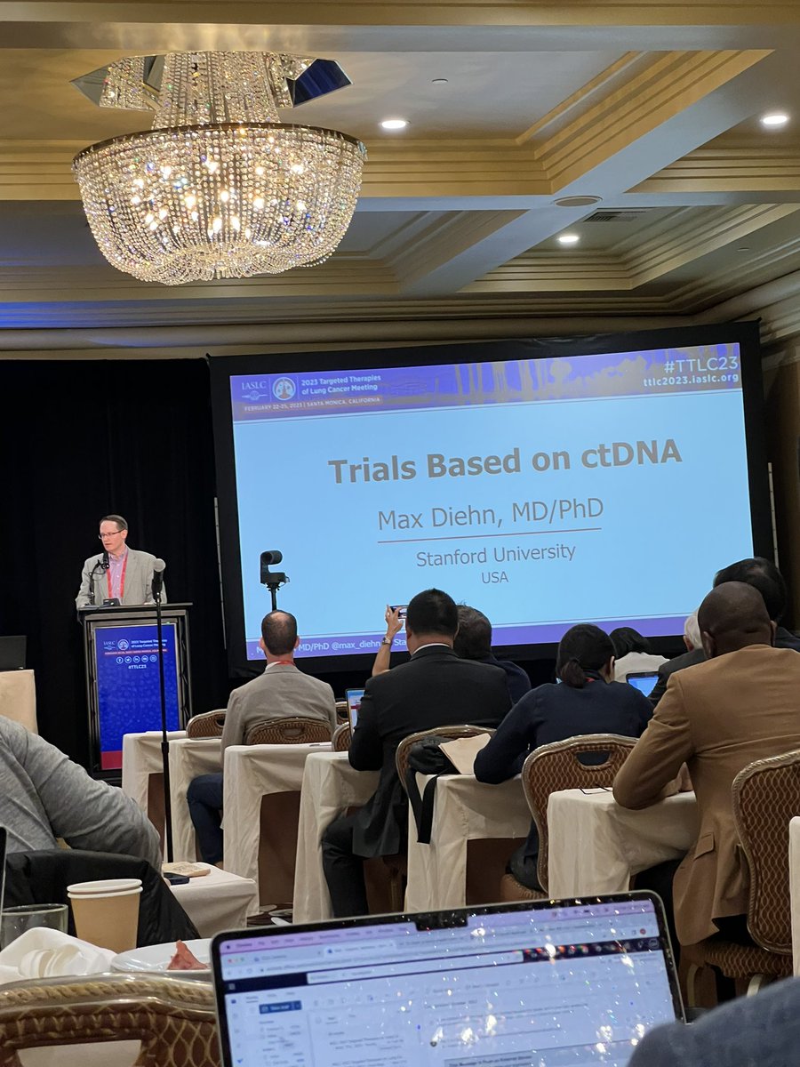 Current state of ctDNA based trials in #NSCLC by @max_diehn 🔺ctDNA MRD is strongly prognostic in early stage #NSCLC BUT we must ⬆️ sensitivity of assays to further personalize adjuvant therapy! 🔺 only 4 active trials testing interventions based on ctDNA.We need more! #TTLC23