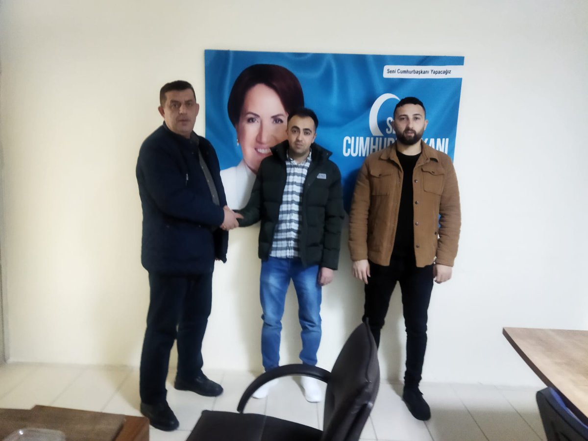 HasanKa36911588's tweet photo. İYİ PARTİ ESENYURT İLÇE TEŞKİLATI İYİ PARTİMİZE GÜÇ KATMAYA DEVAM EDİYORUZ ÇEŞİTLİ PARTİLERDEN İSTİFA EDEN KARDEŞLERİMİZ İYİ PARTİYE ÜYE OLDULAR HAYIRLI OLSUN O SENE BU SENE @meral_aksener @CoskunYildirm34 @haknakkus @Hakkiozyurt @yakuparicioglu @#Evver #demir. https://t.co/gkOumIlyz7