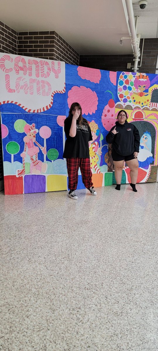 LPYearbook's tweet image. The yearbook staff has been hard at work this morning! We can't wait to see you tonight Cavaliers! Doors open at 7pm. @LPHS_Activities @LP_Principal @Steve_Wrobleski @LPCavaliers