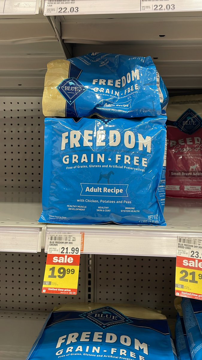 Running to the store to get my dogs food because apparently <a href="/ChewyHelp/">Help Desk Chewy</a> doesn’t offer 2 day shipping anymore 😫