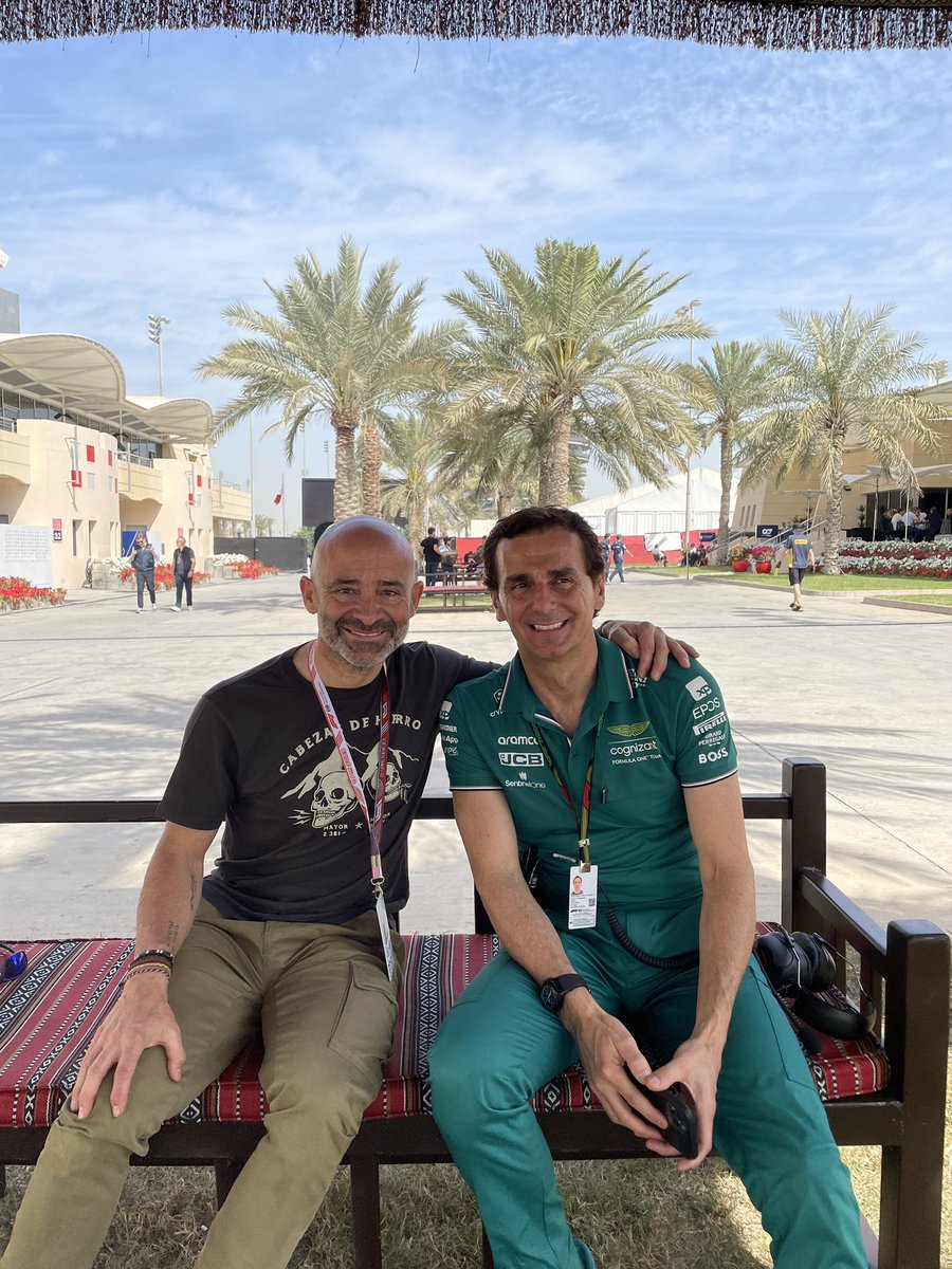 ¡Cómo quiero a este tío y qué feliz estaba! Gracias <a href="/PedrodelaRosa1/">Pedro de la Rosa</a> por toda la ayuda de los últimos 3 días y de los ultimos 18 años