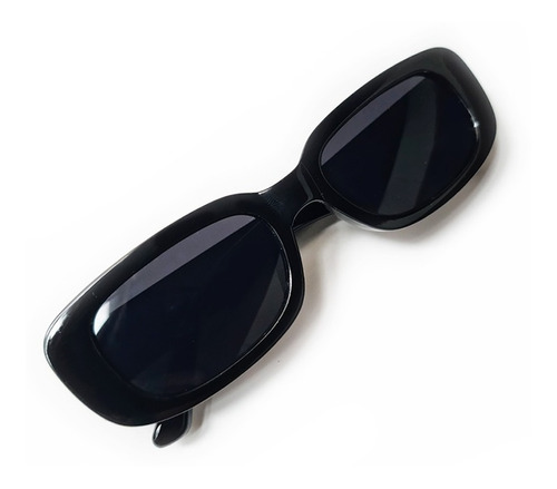 toblvsnialler's tweet photo. no hay nada q me de más CRINGE q estos lentes, porfavor q ridículos/as se ven usándolos, basta de éstas modas de mierda https://t.co/1Cw0zNBYXV