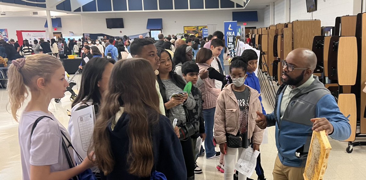 Clifford Jones (@cj_hcs_sup) on Twitter photo <a href="/DustinDavisCTE/">Dustin Davis-Austin</a> <a href="/FultonCoSchools/">FultonCountySchools</a> <a href="/FCSCTAE/">Fulton County Schools CTAE</a> Kids and parents learning about Agriculture Ed from our expert! <a href="/Creekside_High/">Creekside High</a> <a href="/TravesHyman/">Traves Hyman</a> <a href="/DustinDavisCTE/">Dustin Davis-Austin</a> <a href="/FultonCoSchools/">FultonCountySchools</a> <a href="/FCSCTAE/">Fulton County Schools CTAE</a> Kids and parents learning about Agriculture Ed from our expert! <a href="/Creekside_High/">Creekside High</a> <a href="/TravesHyman/">Traves Hyman</a>