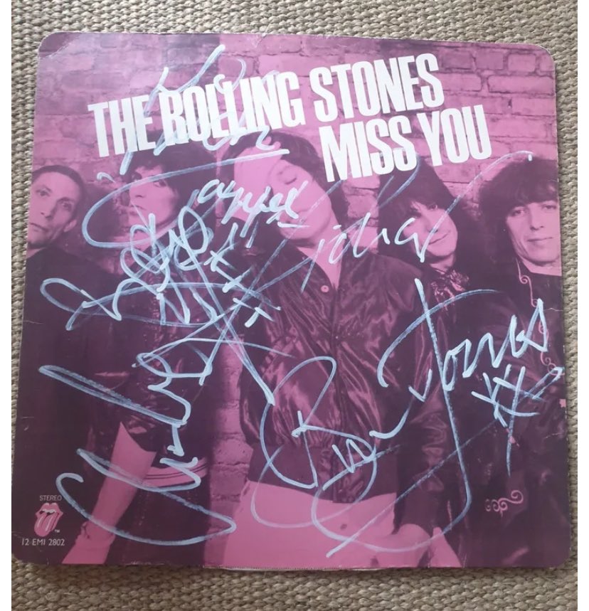 This being sold on eBay. Signed by the band inc Bryan Jones 🤦🏻‍♂️😂 <a href="/NewWaveAndPunk/">PunkAndNewWave</a>
 @MarianneHawksw2
@thecatperson1 <a href="/MIKEYWMS/">Michael Williams (Mikey)</a> 
<a href="/Kgero1965/">Keith Gero🏴󠁧󠁢󠁷󠁬󠁳󠁿</a> @TanyaJjjjj <a href="/Jongold7Gold/">Jon Gold</a> <a href="/nigelburton5/">Nige Burton</a> @zap210  <a href="/pappa_mole/">PAPAMOLE</a> <a href="/Flash6246973/">Darren Shaw 🌹</a> @FunkSoulBrothe5 <a href="/TimmyERF/">Tim</a> <a href="/mattvern/">Matt Vern 🏴󠁧󠁢󠁷󠁬󠁳󠁿🇺🇦</a> @idiotrufus <a href="/DonkinGerardo/">Gerardo Joseph Joseph</a>