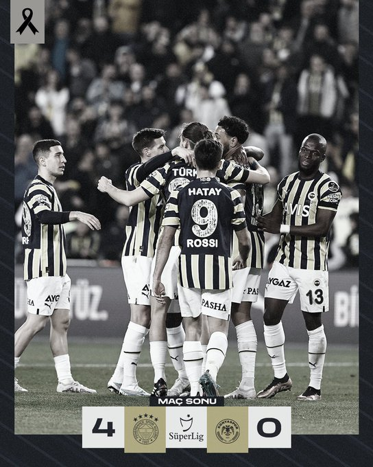 MS | Fenerbahçe 4-0 Konyaspor
#FBvKNY 
⚽️ 13' Enner Valencia (P)
⚽️ 45+6' Enner Valencia
🔴 22' Mame Diouf
⚽️ 61' Joshua King
⚽️ 78' Attila Szalai