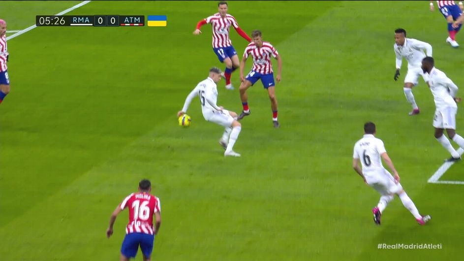 TrollFootball's tweet photo. VARdrid https://t.co/ftqRmXgklS