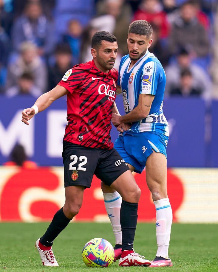 ¡𝑽𝑨𝑴𝑶𝑺! 🚀 Segunda victoria consecutiva en un partido increíble del equipo y con un ambiente espectacular ⚪️🔵