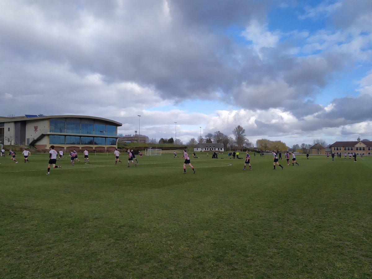FootballOakham's tweet photo. Thanks to @Stamford_Sport for your hospitality and for a very evenly contested fixture block in a great setting. 1-1 in goals in the 1st XI match, and 1-1 in wins in the other matches. https://t.co/mKFcSmcr4l