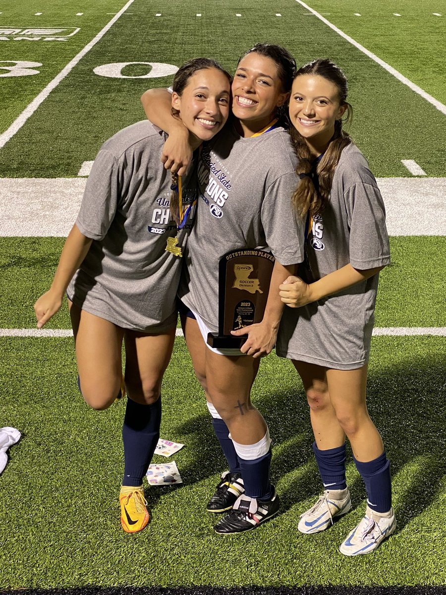 JulietteDuthu's tweet photo. So grateful to be apart of this team 

#louisianasoccer #6peat #hist6ry #stmcougars #latdpelite https://t.co/OjsFyuDth7