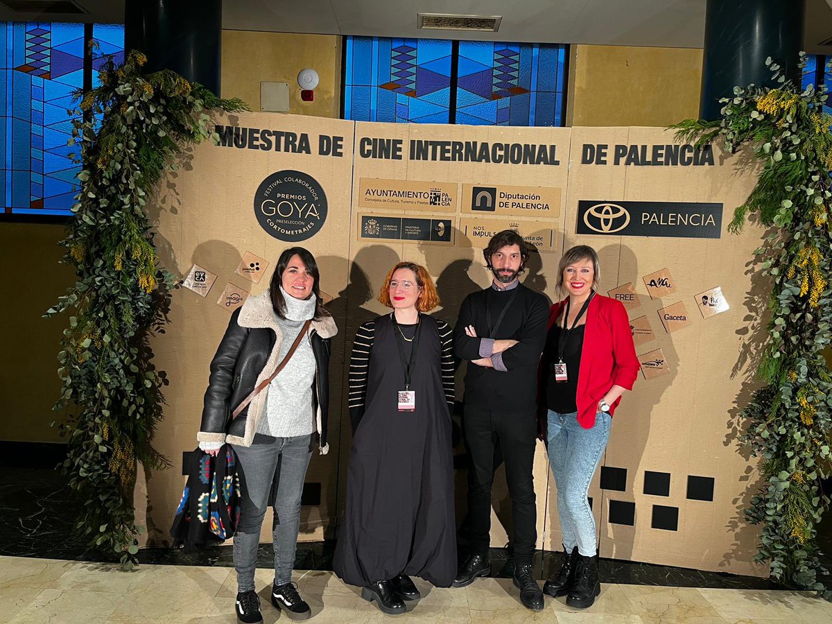 uniondeactores's tweet photo. Hoy no nos hemos querido perder esta cita imprescindible con la muestra del cine internacional de Palencia
Nuestra #SGeneral @SilviadPe en nombre de la Unión.
¡Todo un placer! 👏🏼👏🏼
#32MCIP @oficial_mcip https://t.co/jsFYTxDyfu