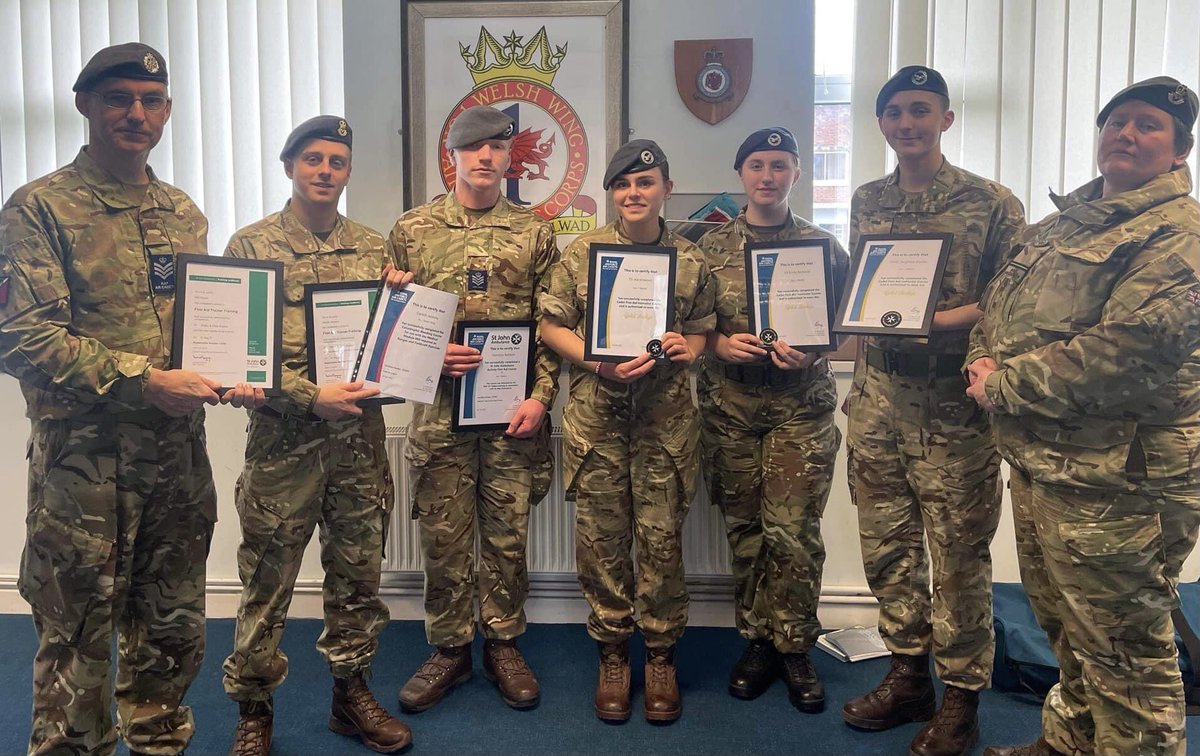 Congratulations to FS Glover (RAFAC) who was part of last weeks Regional Gold first aid camp staff team. Additionally he up skilled himself completing his first aid trainer training and catastrophic bleeding course. Join Us: raf.mod.uk/aircadets/want… #Team1367 #whatwedo #aircadets