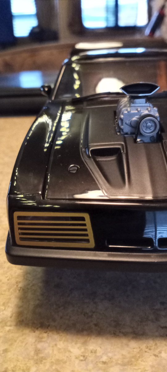 ProParanormal's tweet image. MAD MAX &apos;The Road Warrior&apos; V8 Interceptor.. Autoart 1:18 scale and weathered appearance done by myself