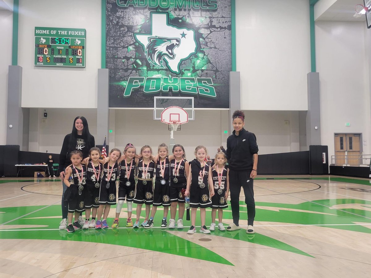 Congrats to <a href="/KaylaKimbrough3/">Kayla Kimbrough</a> and <a href="/JOCELYNMCGRATH9/">JOCELYN MCGRATH</a> on coaching their squad to the championship game in the Royse City youth 🏀 league!!! Passing on the tradition of greatness to the #FUTUREDAWGS of our district! <a href="/Coach_Rager/">Matt Rager</a> <a href="/RCISDAthletics/">Royse City ISD Athletics</a>