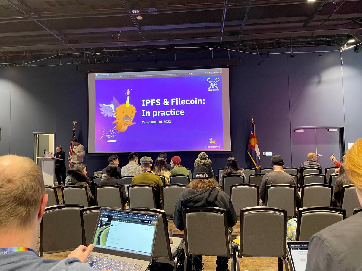 DiarioBitcoin's tweet photo. #BUIDLCamp 2023 desde Denver, ahora aprendiendo sobre IPFS y Filecoin
#ETHDenver #ETHDenver2023 https://t.co/WoOJNvdejb
