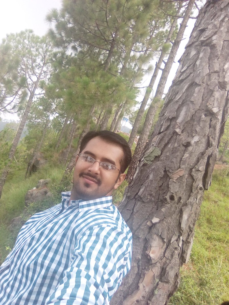 them00dym00n's tweet photo. Somewhere in Murree Hills 🤙
#murree #murreetour #selfies #nature #murreehills #murreediaries #explorenature #natural #murreetrip #murreeweather #pakistantour https://t.co/Q26eqMi5J7