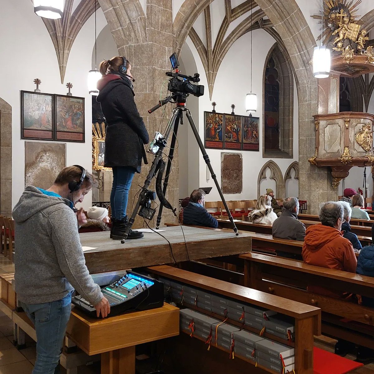 Cargnelli's tweet image. #Gottesdienst #Streaming #Smartproduction #ORF3 #ORFIII #ORFIIILIVE #OE2 #Hörfunk #orfnoe #Lovemywork #Lovemyjob religion.orf.at/tv/stories/321…