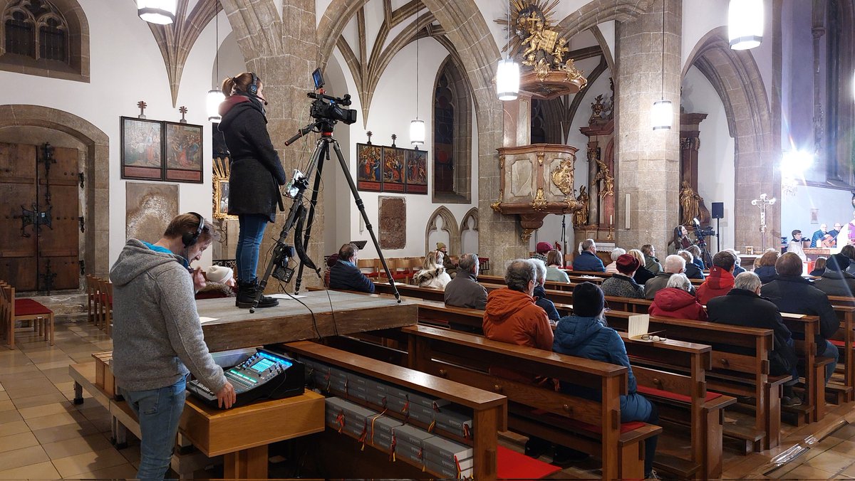 Cargnelli's tweet image. #Gottesdienst #Streaming #Smartproduction #ORF3 #ORFIII #ORFIIILIVE #OE2 #Hörfunk #orfnoe #Lovemywork #Lovemyjob religion.orf.at/tv/stories/321…