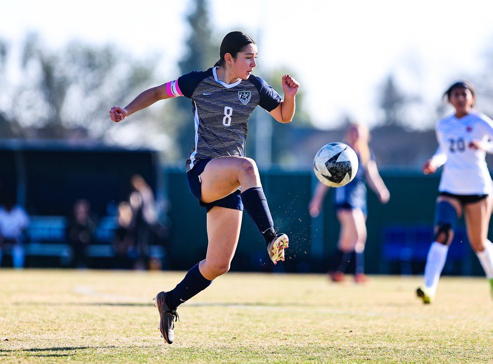 Congratulations to our 22/23 TRAC individual all-league award winners. Proud of these girls along with the rest of our team for a great year. 

1st Team ALL-TRAC 
🐺 Cadence Cunha 
🐺 SiSi Tafoya 

2nd Team ALL-TRAC
🐺 Zoie Lango 
🐺 Madison Martinez 

#RaisedByWolves #WolfPack