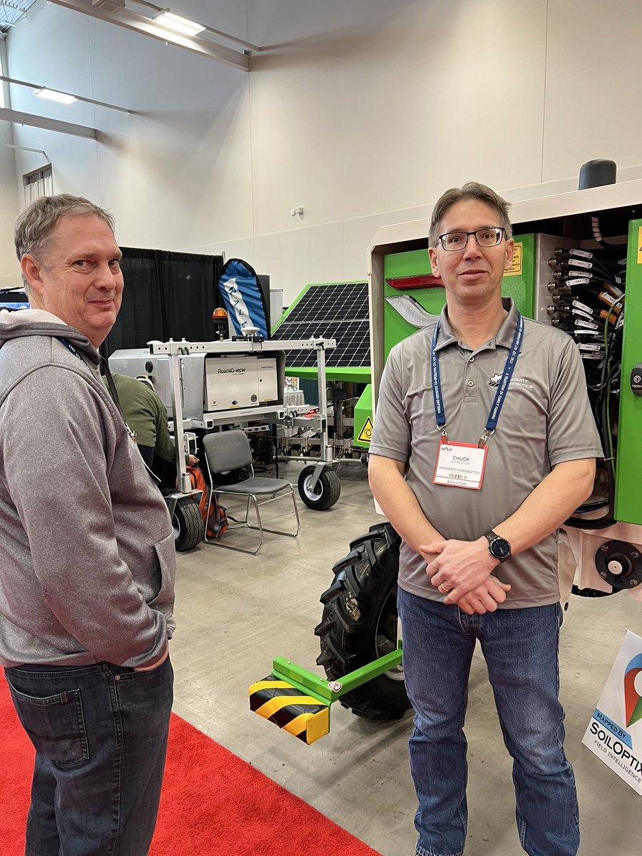 eekfarms's tweet photo. Day 2 of #OntarioFruitandVegetableConvention @ofvc1 in #NiagaraFalls @ag_haggerty @BeeEhVee #UAP #CheerFarms @MuckIPM #blueberrygrowers #R&amp;WEquipment https://t.co/vDxIKGkqFt