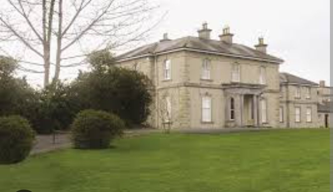 BenGilroyIRL's tweet photo. Old Eureka secondary school in Kells to get 300 refugees in three weeks time. https://t.co/2AM8GoqiWE