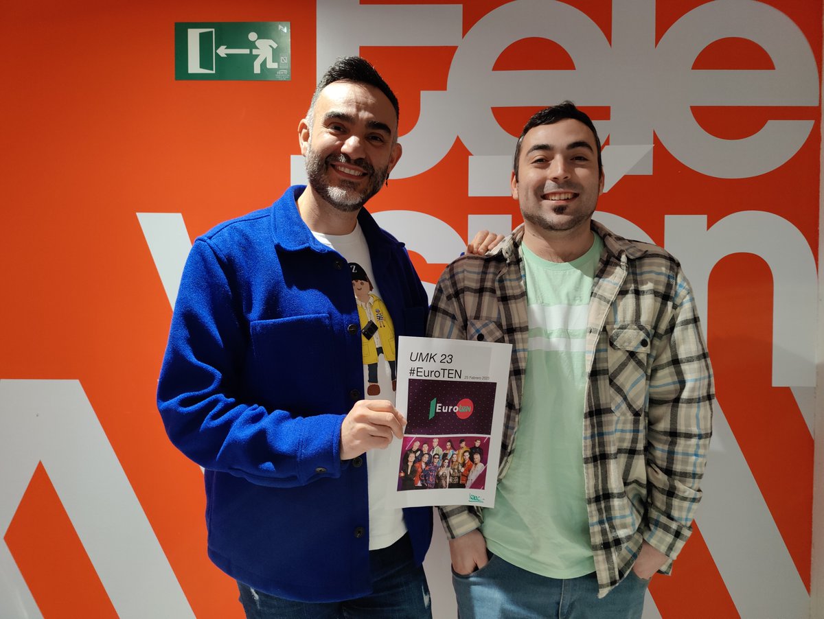 TENtv's tweet photo. 🚨NO QUEDA NADA🚨

Ya tenemos todo listo para empezar el #UMK23:

✅ Señal desde Finlandia.
✅ Votos enviados.
✅ @luismesacabello y @alcarriavision en sus puestos.
✅ @AngyFdz lista para dar los resultados del jurado español.
✅ Gusanitos y palomitas.

¡Arrancamos a las 20:00! https://t.co/xpCeFajqqg
