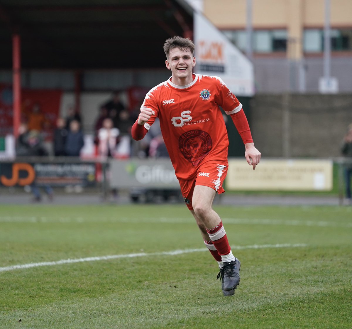 BidefordAFC's tweet photo. 𝗧𝗼𝗱𝗮𝘆’𝘀 𝗔𝘁𝘁𝗲𝗻𝗱𝗮𝗻𝗰𝗲 269

Thank you for your brilliant support today and it was great to see our Under 8’s squad in attendance! We hope you all enjoyed your day 👍🏻 

#ROBINS https://t.co/MB8etL9YXM