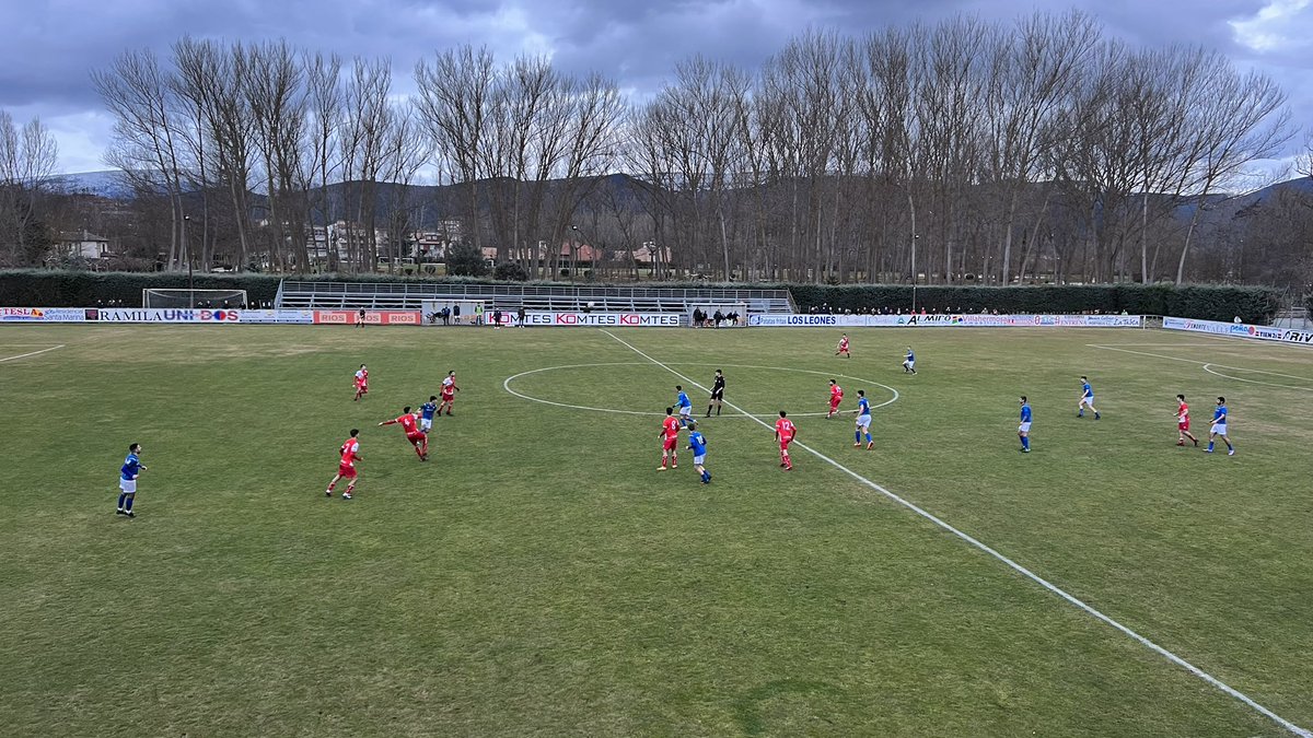 Nela_CF's tweet photo. 🔴 VAYA FINAL

✍🏻 El equipo se adelantó en el marcador de penalti obra de Juanillo. En el arranque de la segunda parte nos empatan y en el último segundo tras una eternidad de descuento consiguen hacernos el gol de la victoria.

⚽️ Villarcayo Nela (Juanillo) 1-2 @cfbriviesca https://t.co/8nv00pUq71