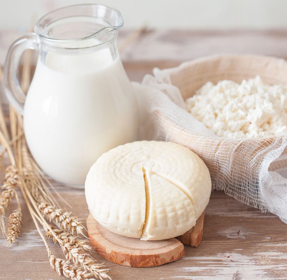 What do you know about Tzfat cheese? This combination of cow, sheep, and goat milk has been around for nearly 2,000 years in Israel; we recommend pairing this with Yarden Rosé and fresh watermelon for a delicious afternoon snack!