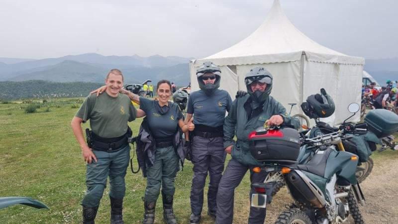 La naturaleza no es un lujo sino una necesidad del espíritu humano,algo de lo q somos muy conscientes. En 1988 se crea el SEPRONA como respuesta d Guardia Civil para garantizar el derecho d los ciudadanos a disfrutar del medio ambiente adecuado y el deber de conservarlo
<a href="/mujerygc/">mujeryguardiacivil</a>